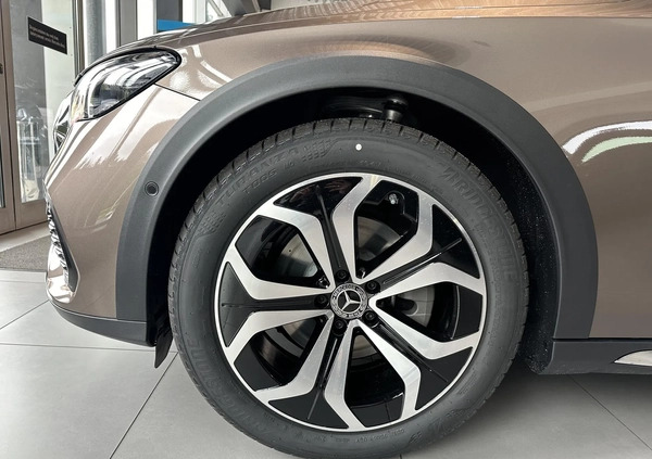 Mercedes-Benz Klasa E cena 380700 przebieg: 5, rok produkcji 2024 z Wojnicz małe 56